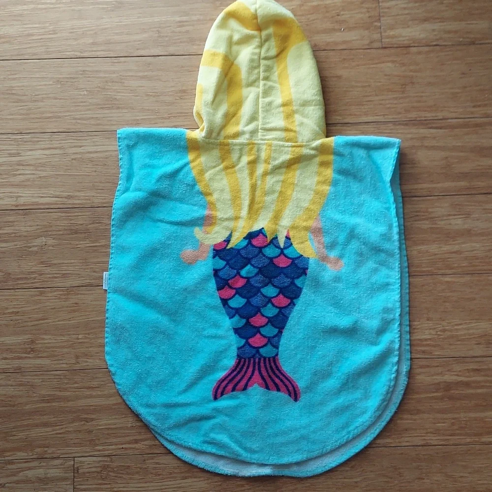 🎁 10/$25- Mermaid swim cover, hooded Towel, Bath Time